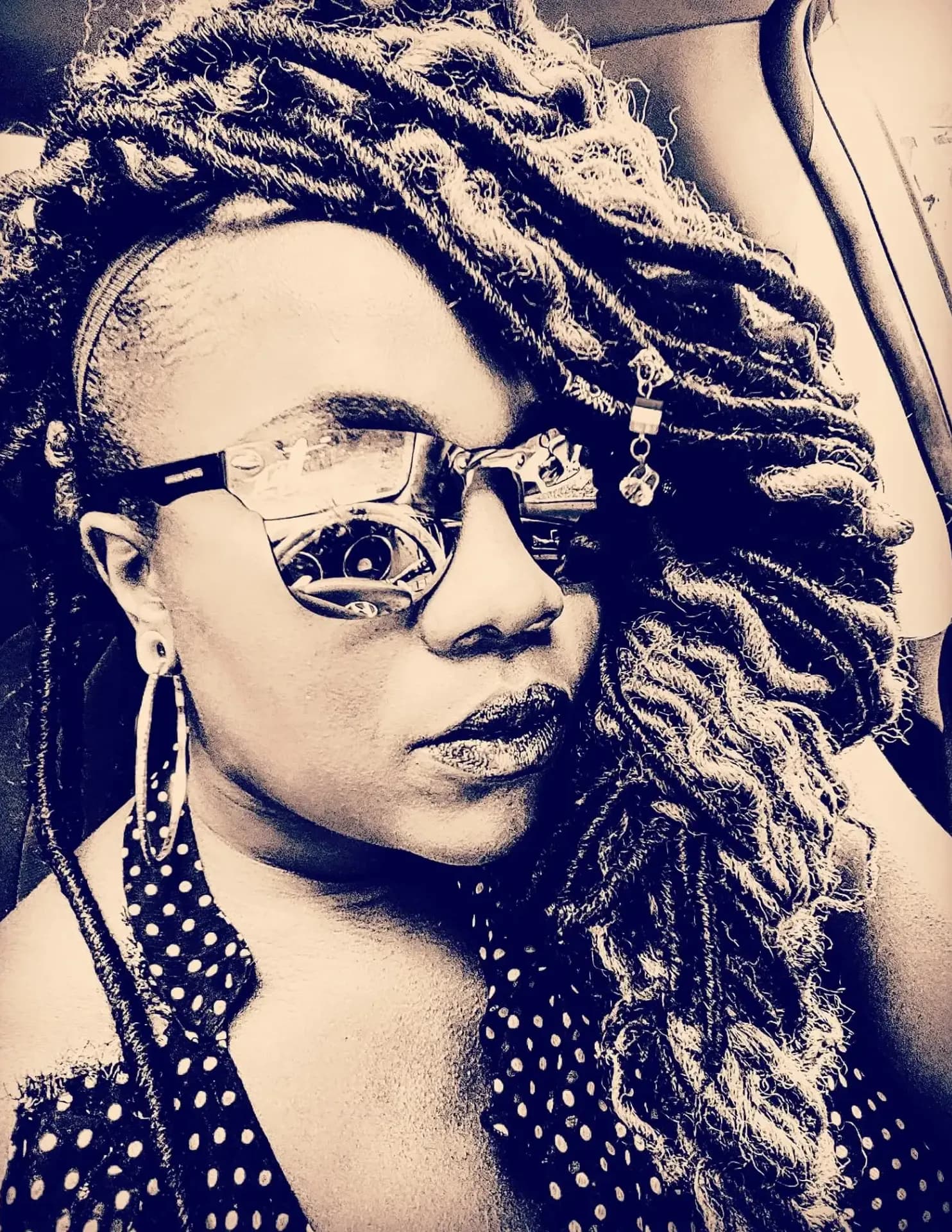 Sabrina Bennett image