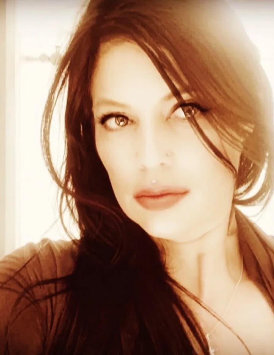 amy degon image