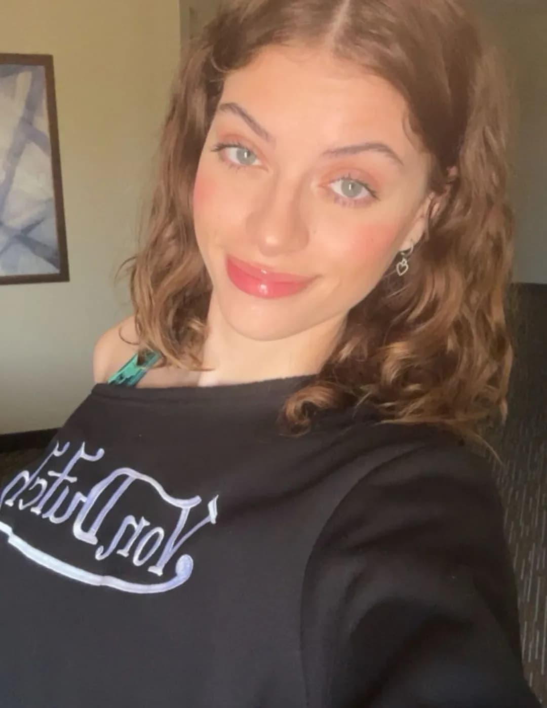 Emily Williams image