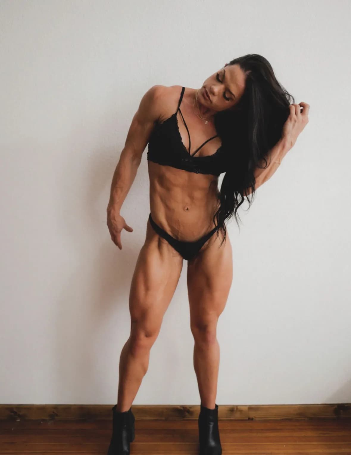 competitor LbYOq