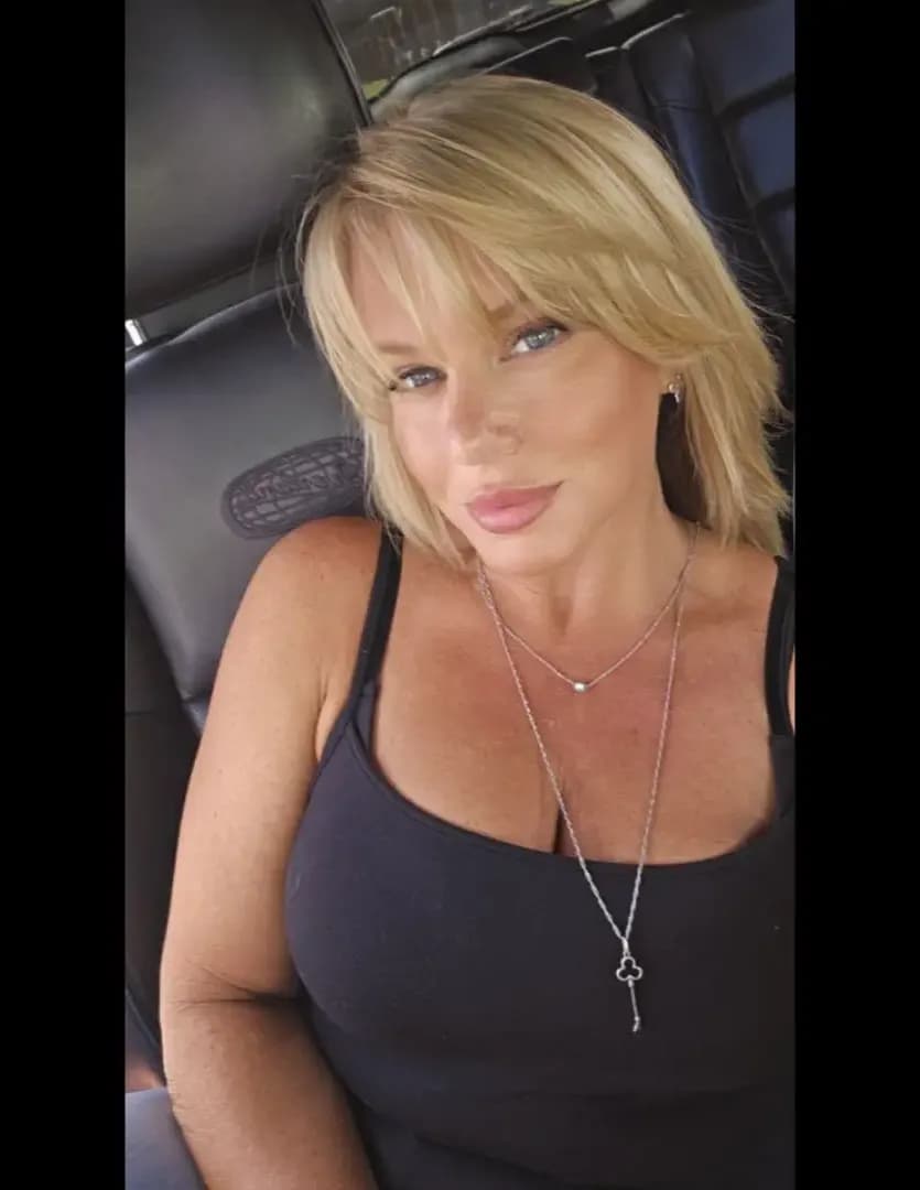 Amberlee image