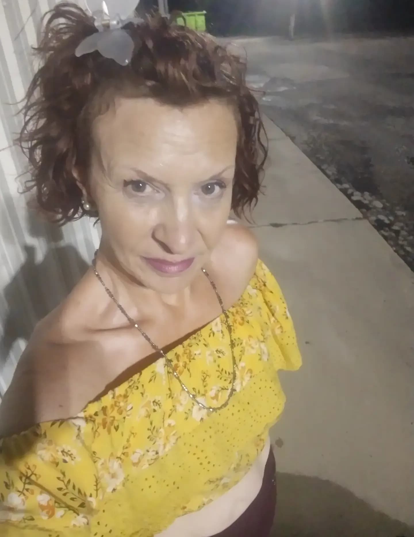 Shannon Leigh image