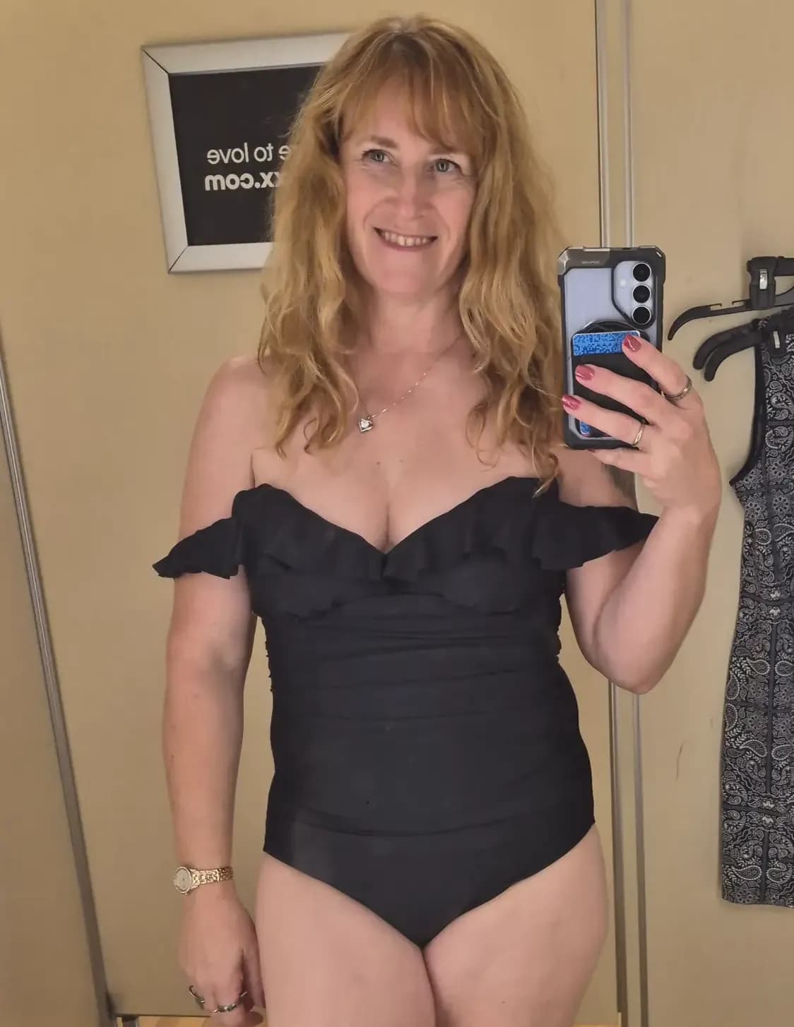 competitor 9qGxy