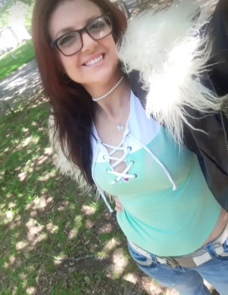 Lacey Truelove image