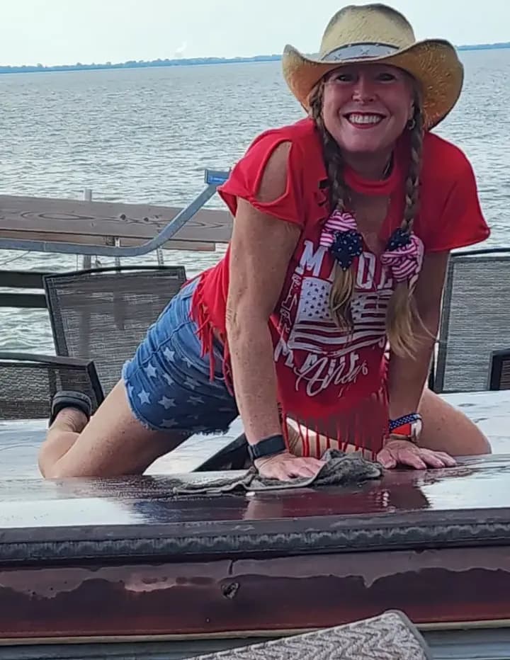 Rae Lynn Moore image