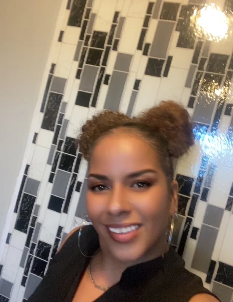 Celina Rivera image