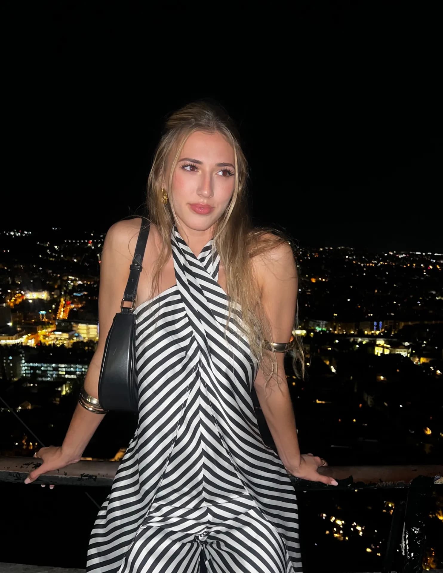 Madison DuBray image