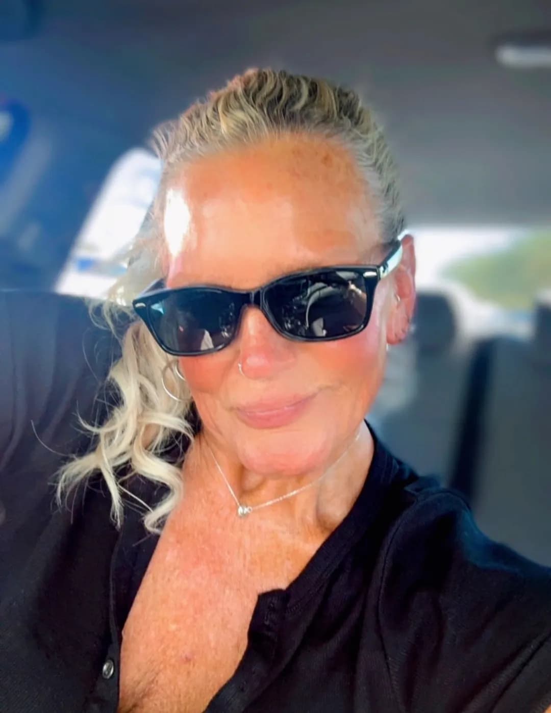 Amazonblondie image
