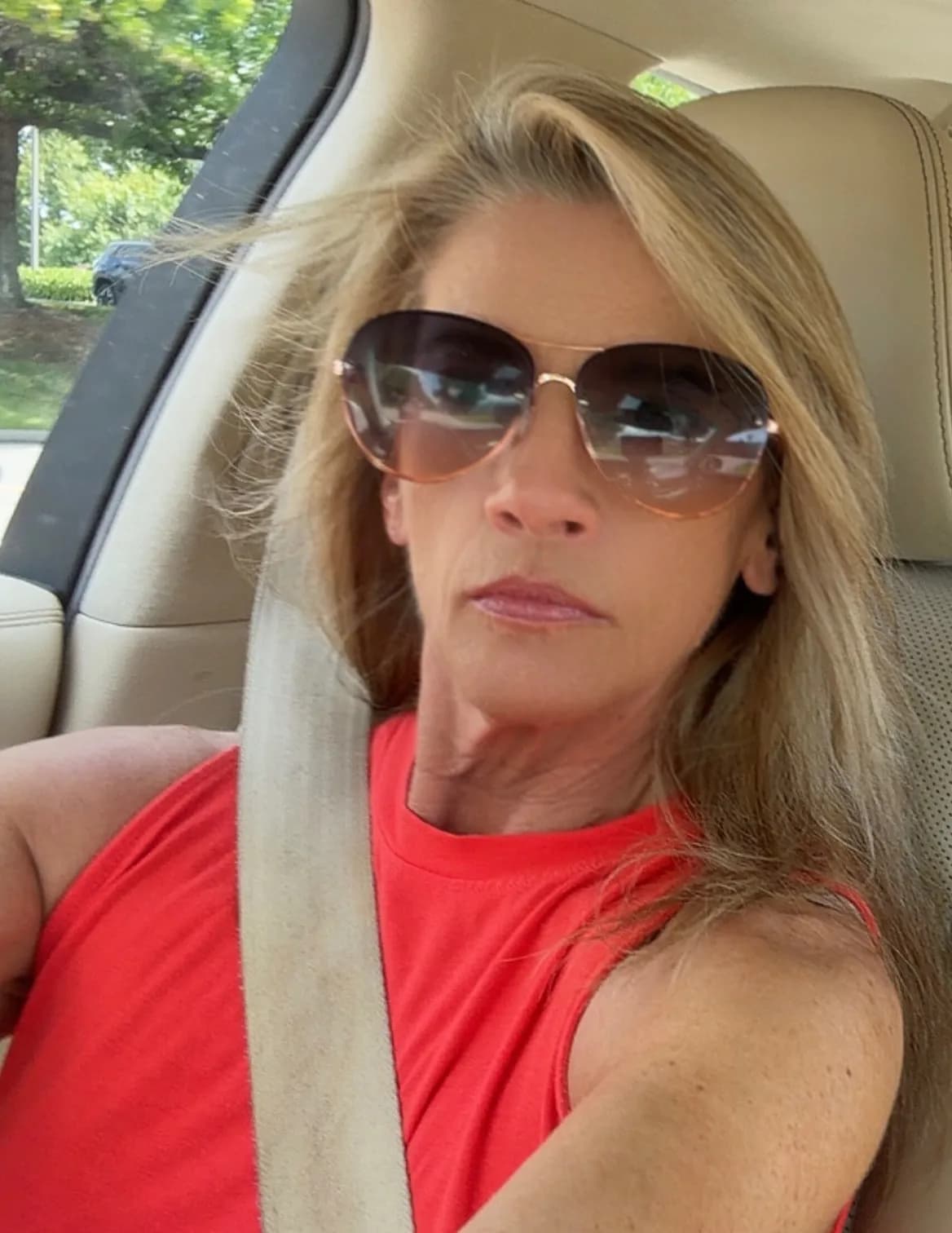 Elaine Steele image