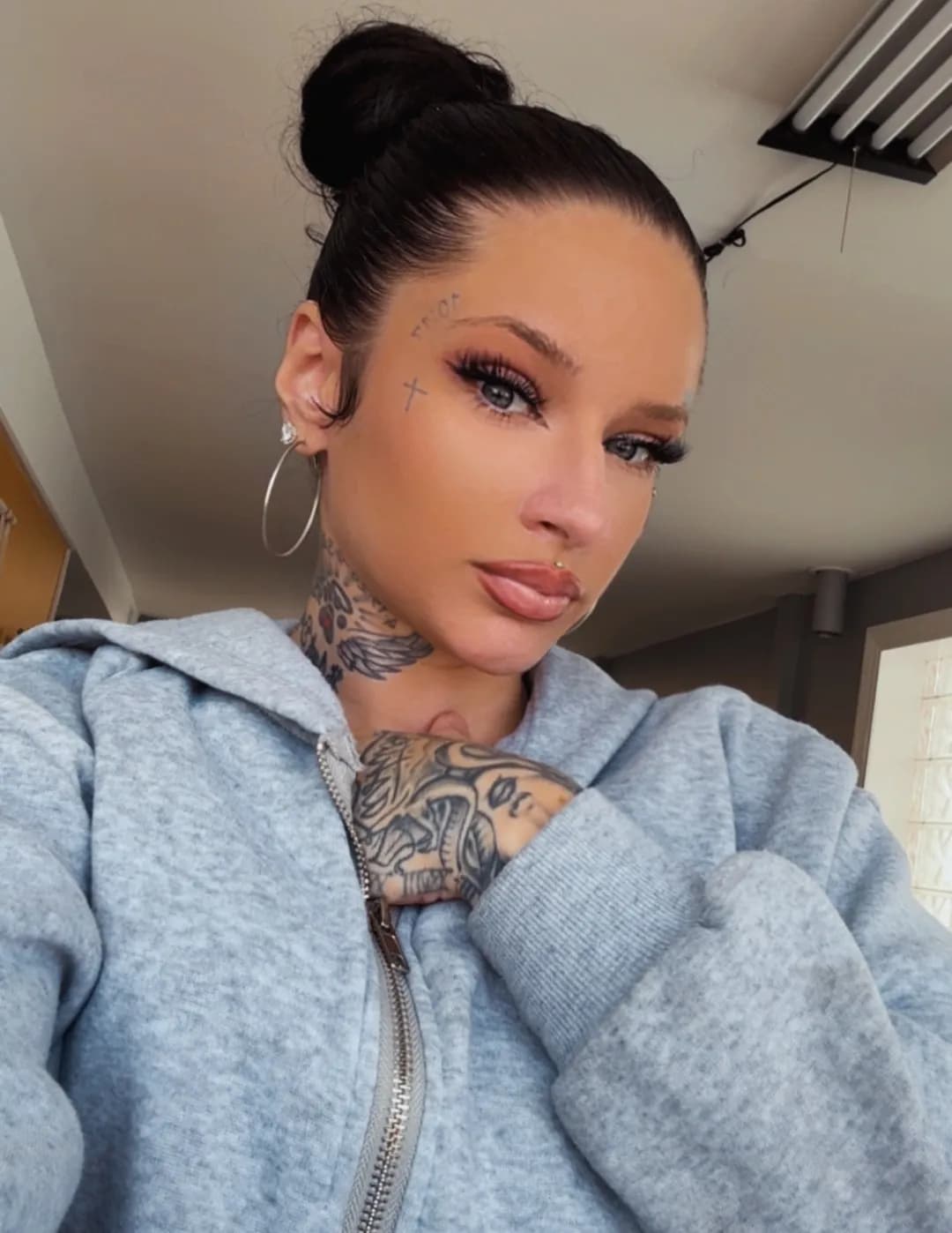 competitor GgQDg