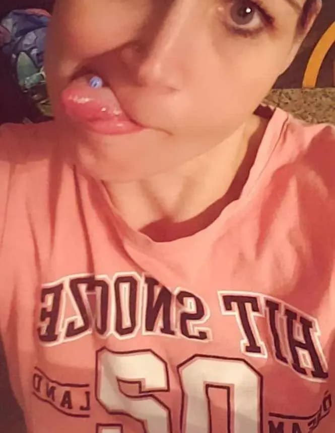 Tracy W image