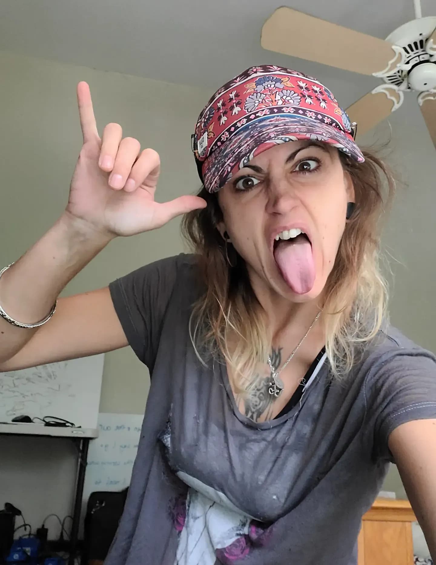 Tara Petropoulos image