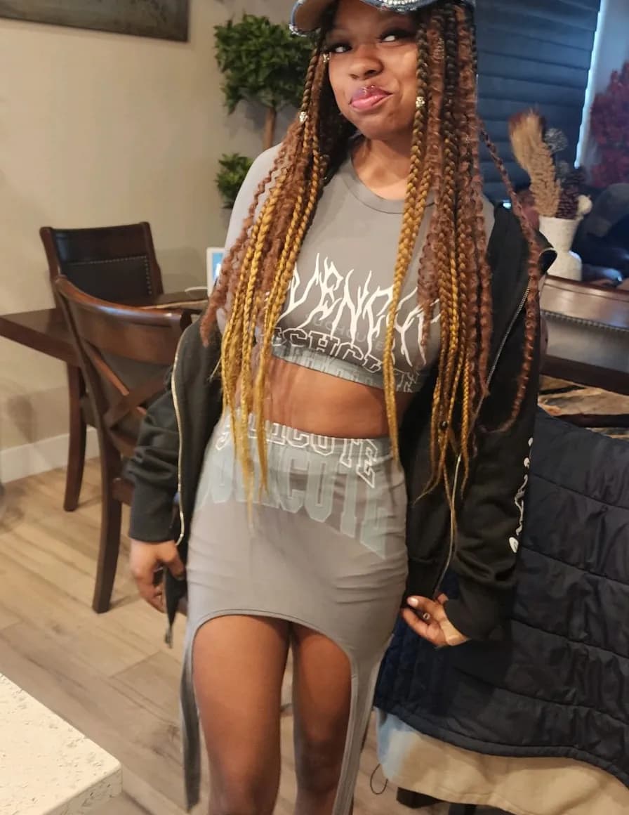 competitor kKQxY