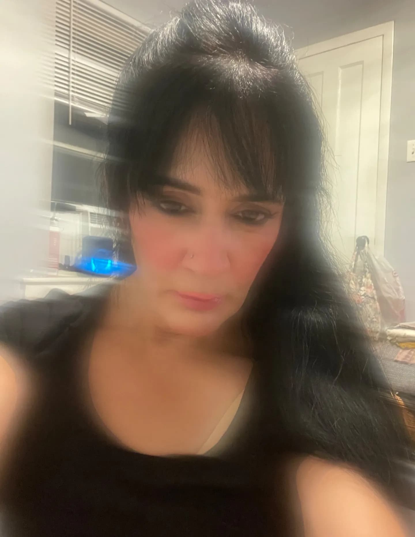competitor qWkKL
