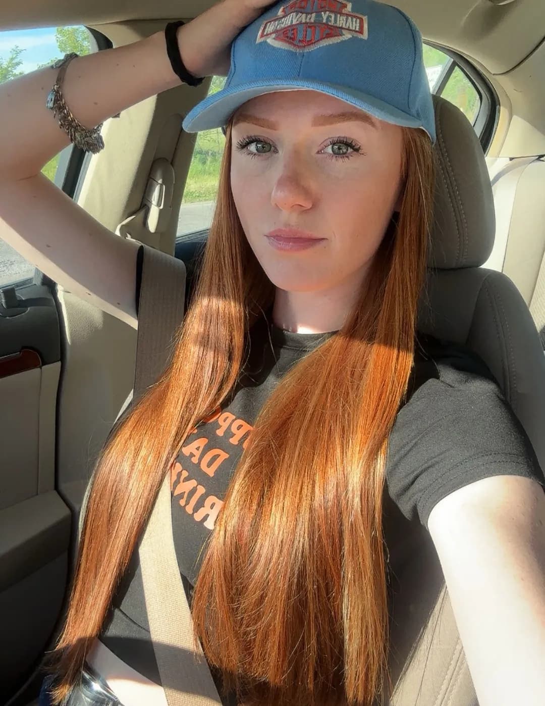 Viviann image
