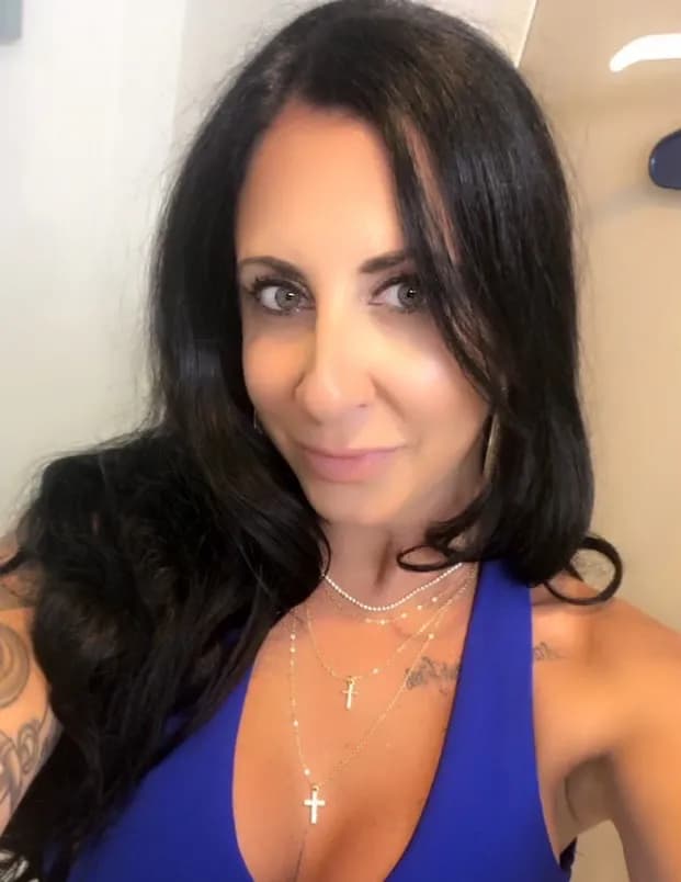 Nicole Von Elm image