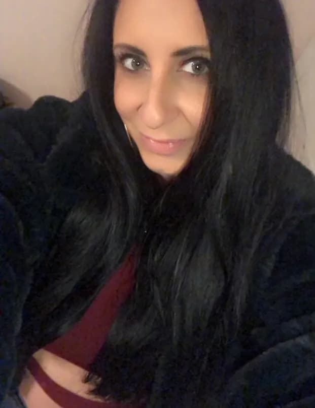 Nicole Von Elm image