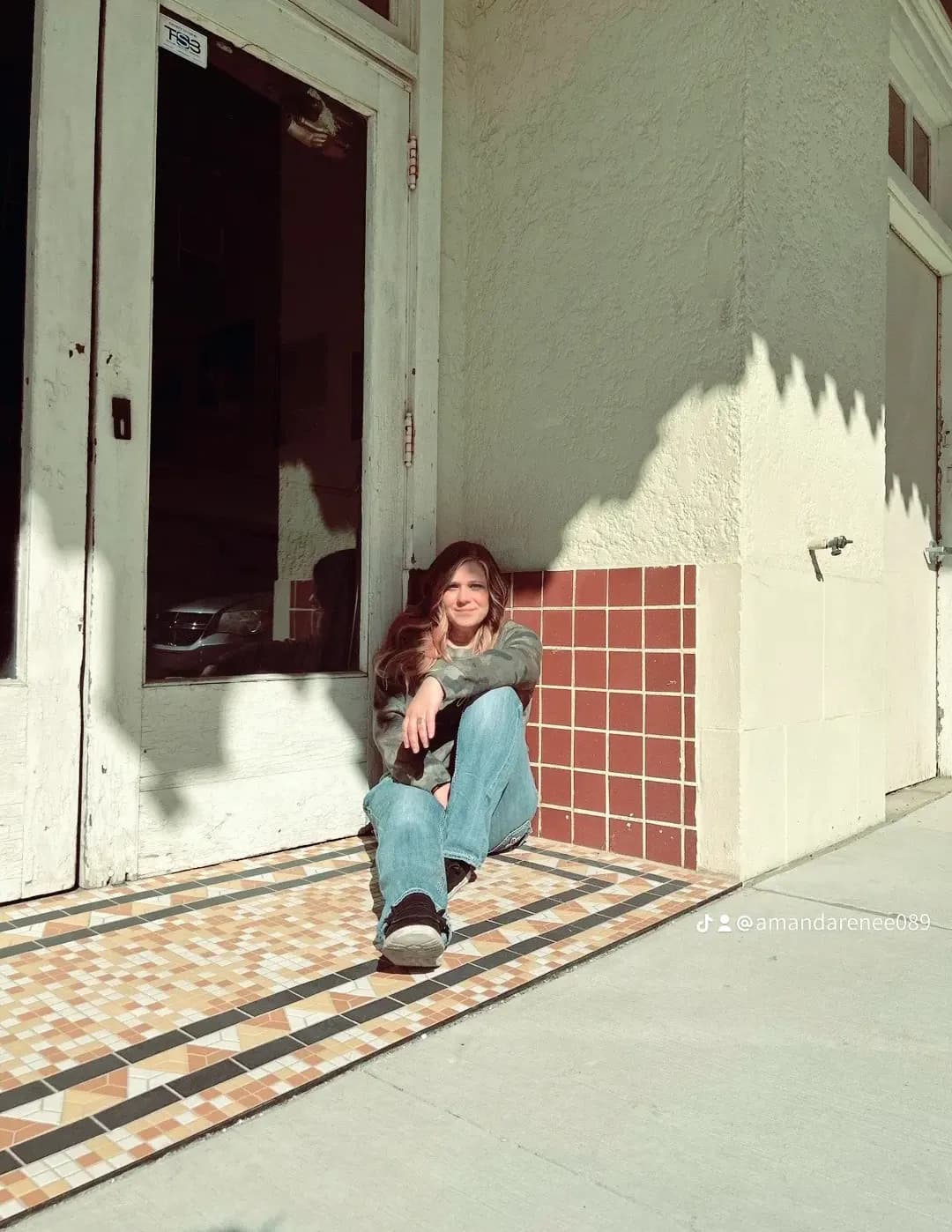 Amanda Wells image