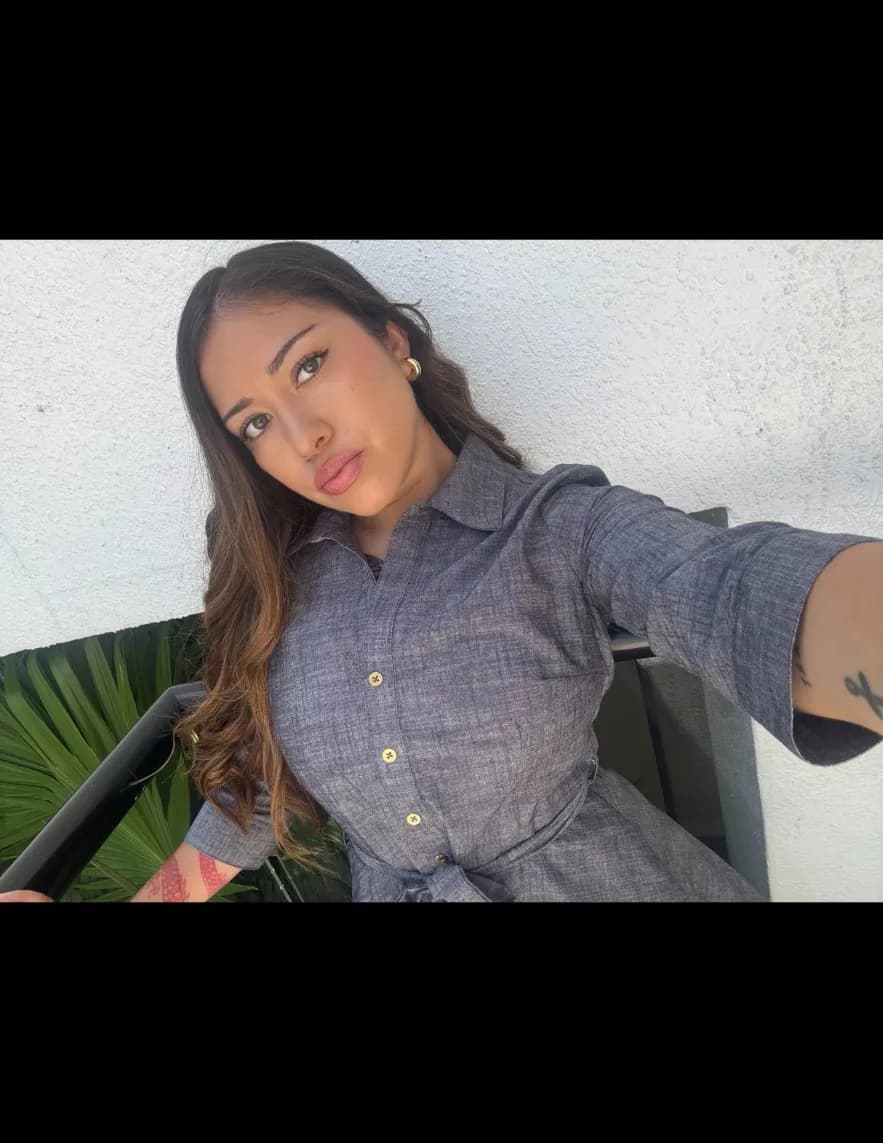 Lorna Ayala  image