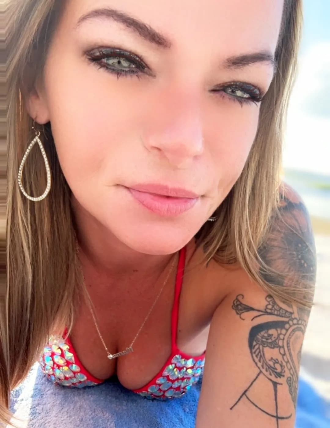 AReGreen eyed devil image