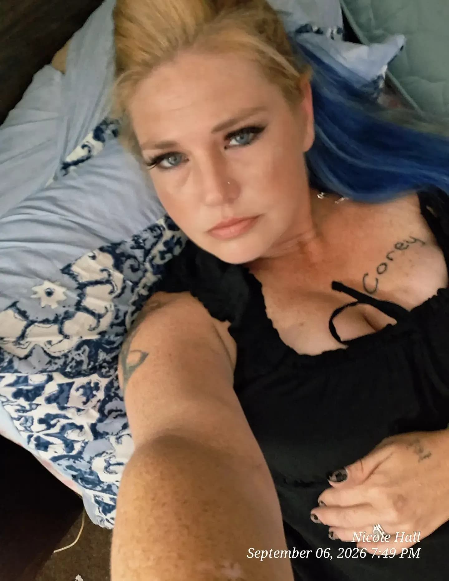 Nicole Hall image