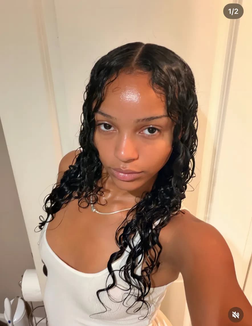leilaniilizeeeeeee image