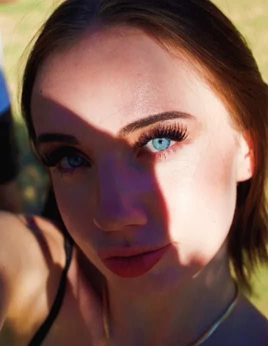 Arianna.hoodd image