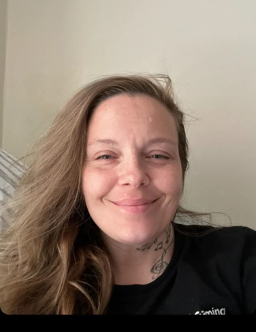 Jennifer Bays image