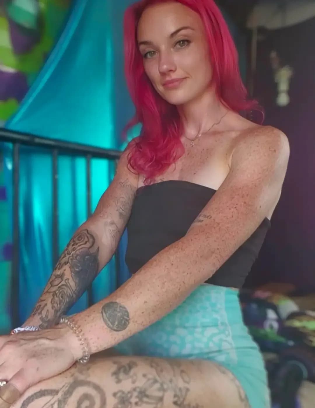 Chloe Vulpes image