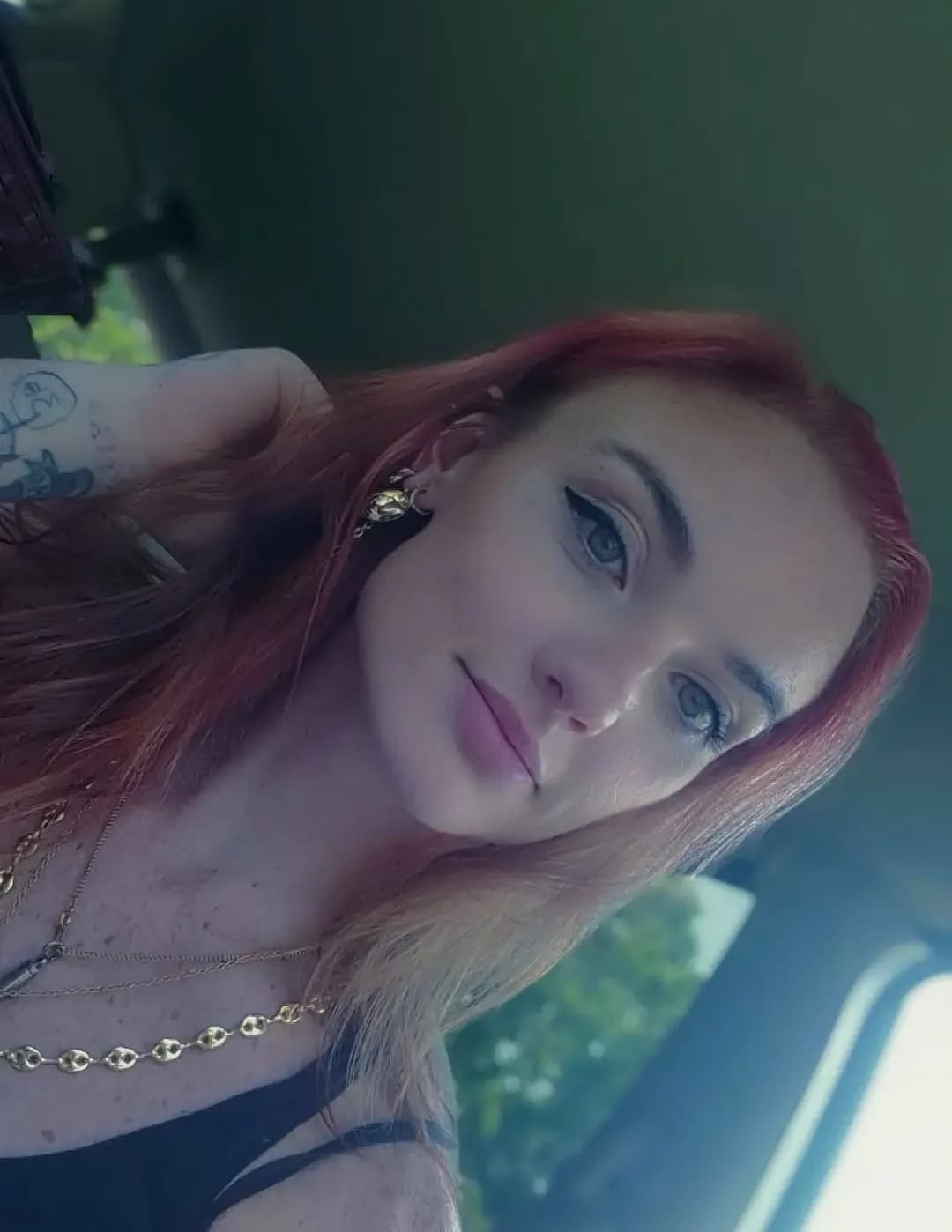 Chloe Vulpes image