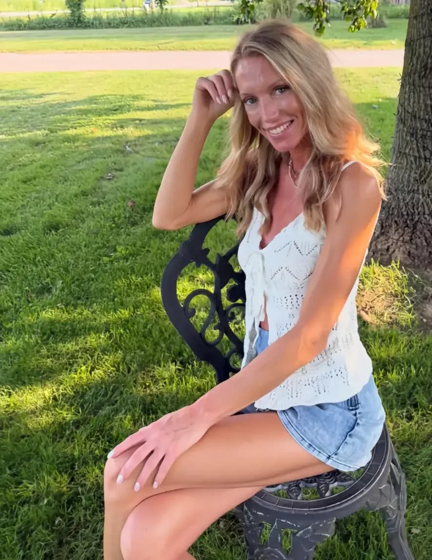 Ashley image