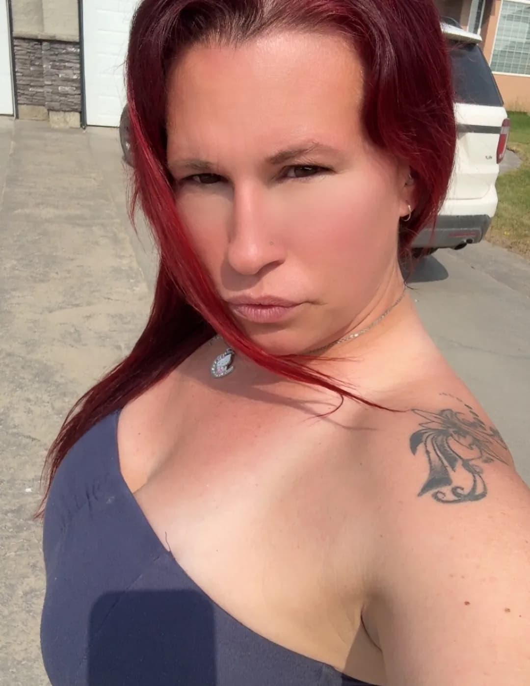 Nicole image