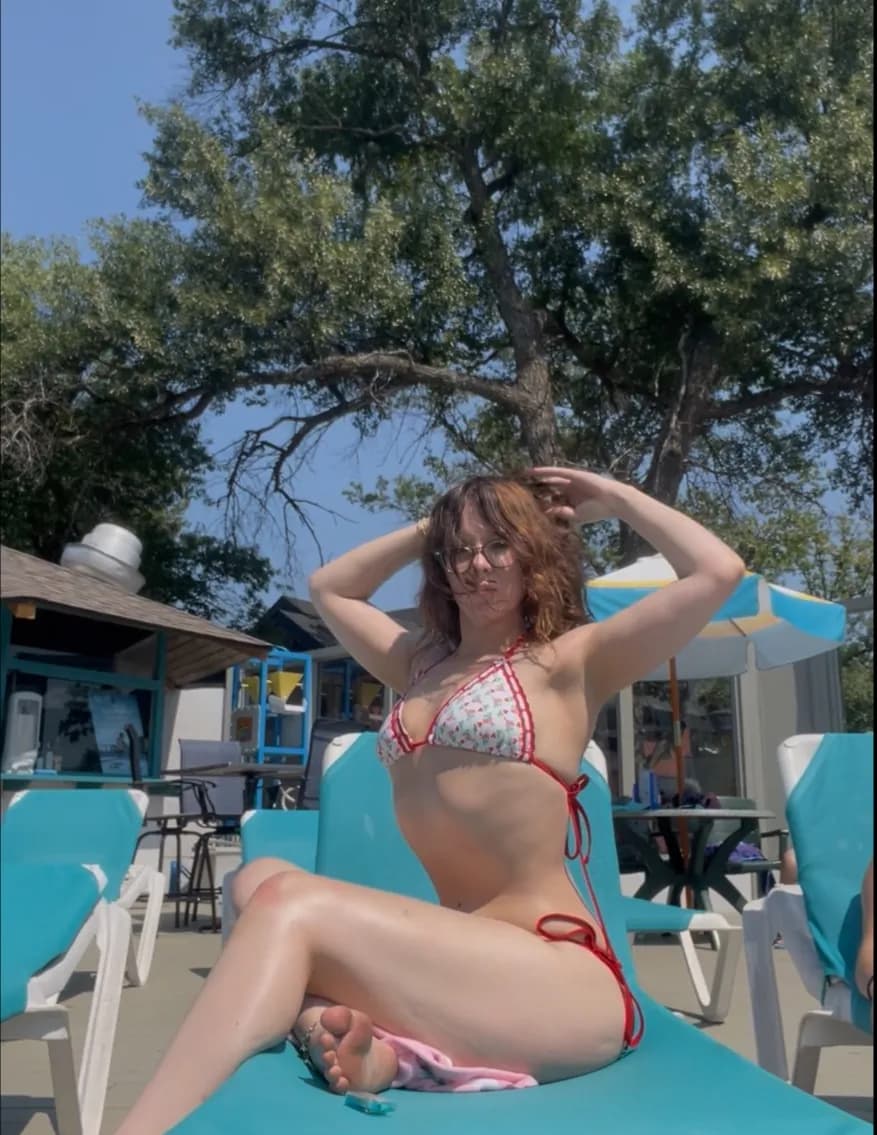 Valerie L image