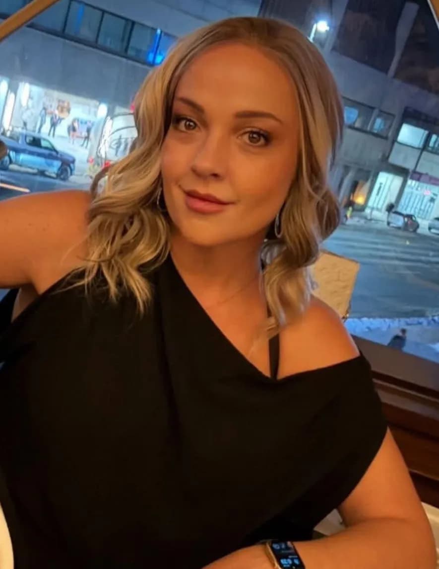 competitor r8Wj9