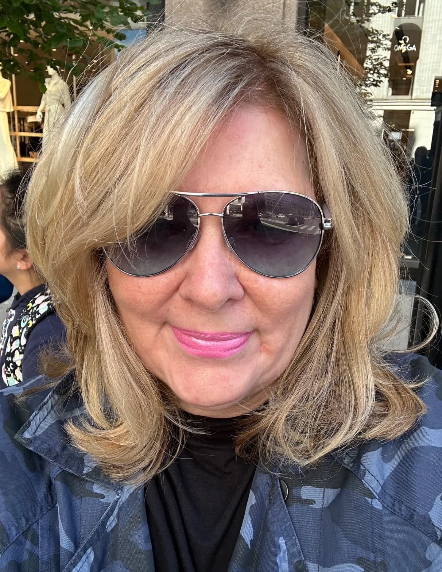 Tracey Goldvarg image