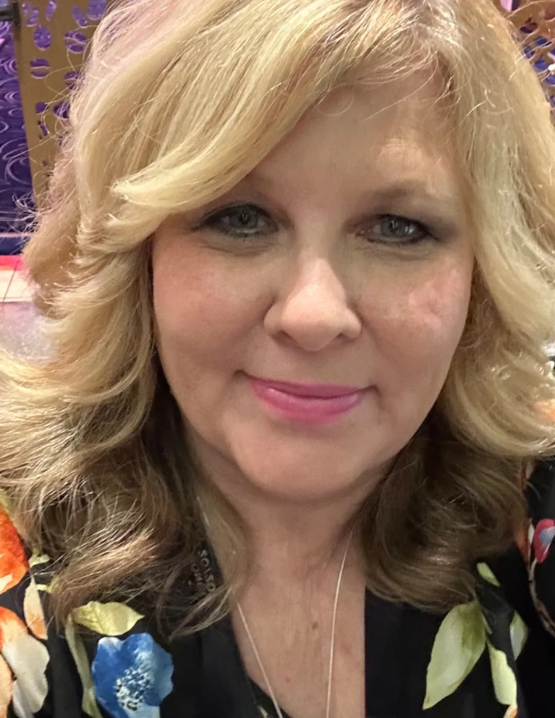 Tracey Goldvarg image