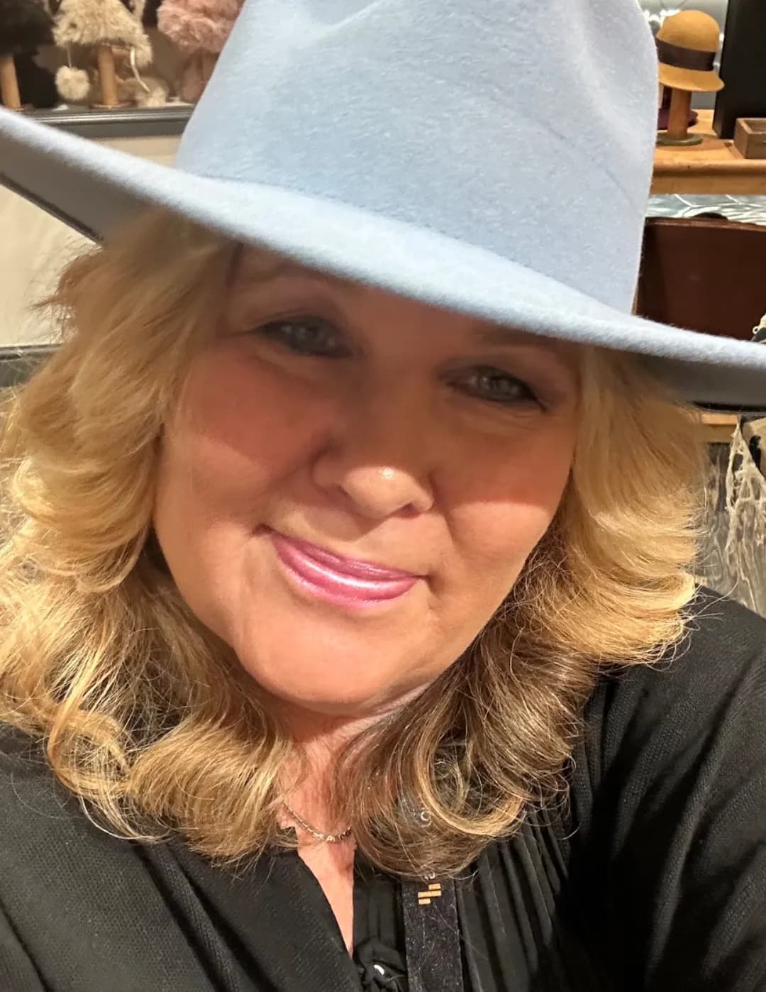 Tracey Goldvarg image