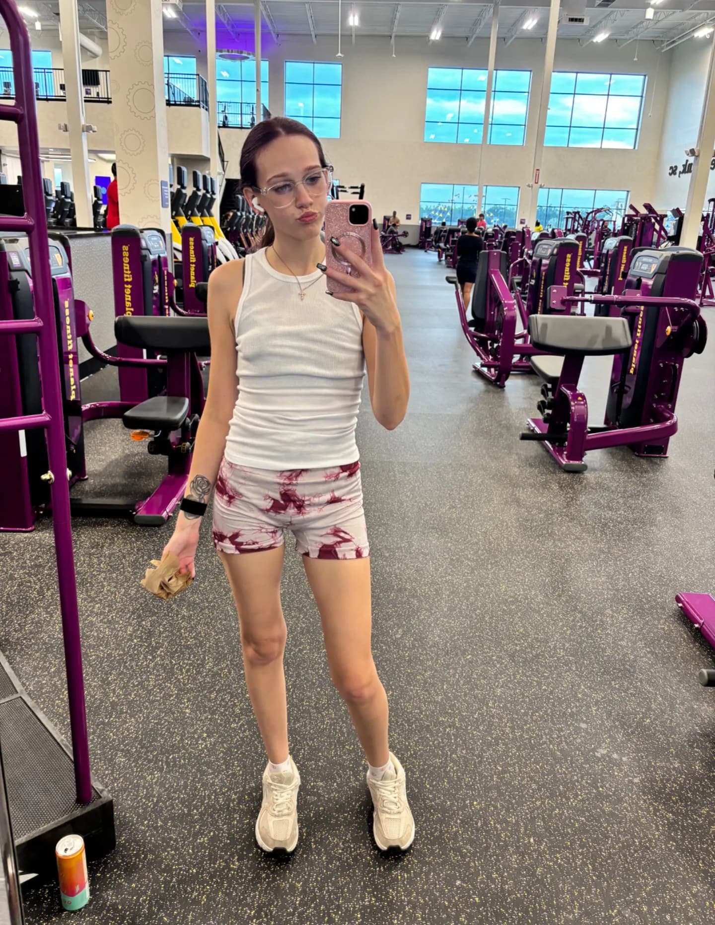 competitor XgYpj