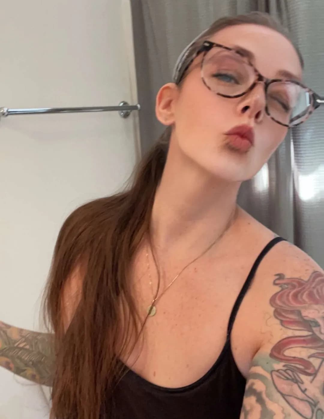 Ivy Louise image