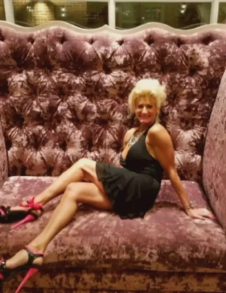 Carrie Reynolds  image
