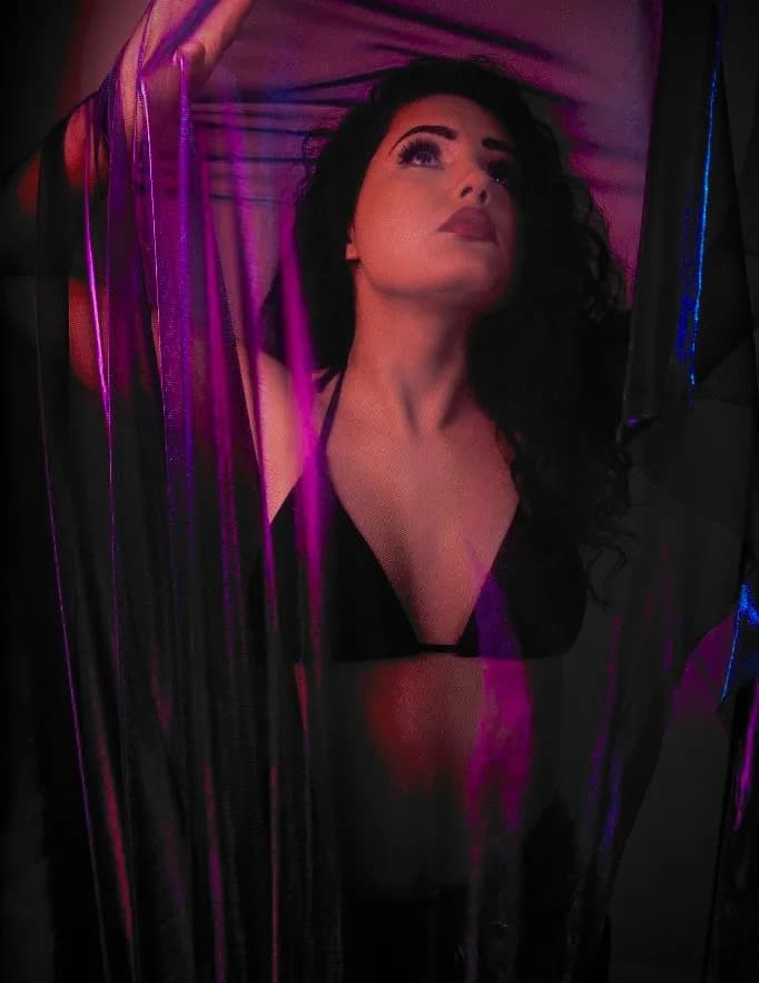 Victoria cedeno image