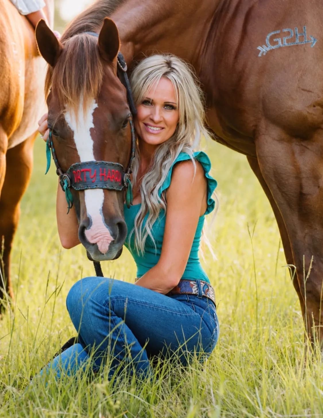 Cutncowgirl image