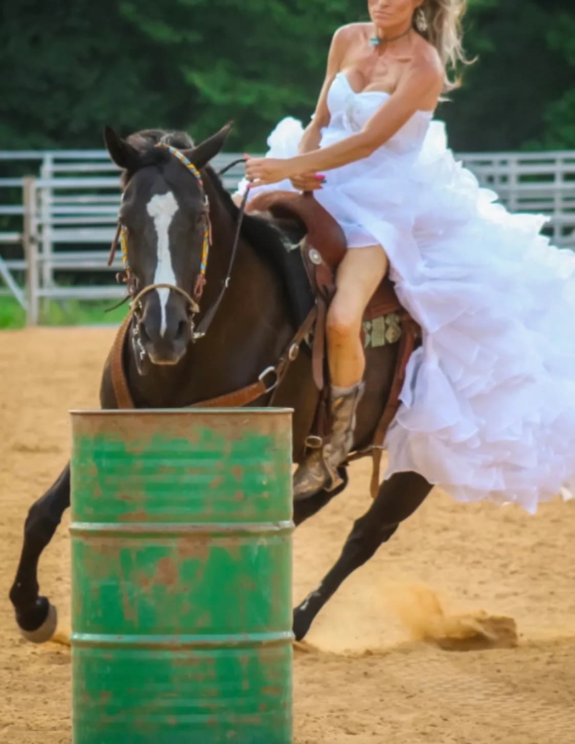 Cutncowgirl image