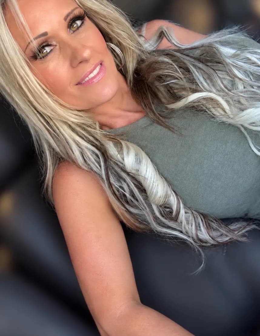 Cutncowgirl image