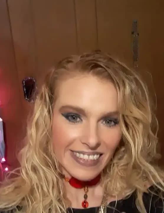 Santana Woodward image