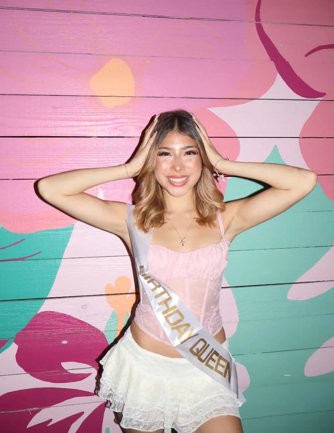Zoe alvar image