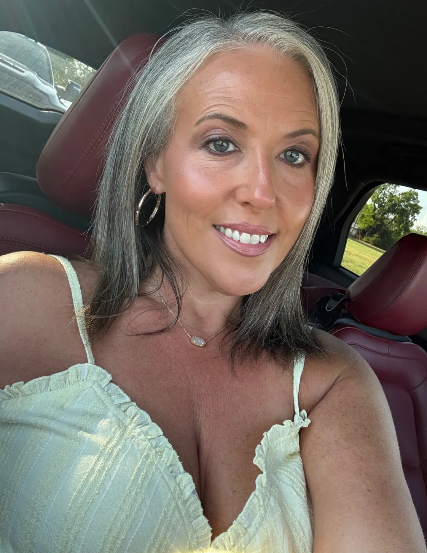 Sabrina Holloway image