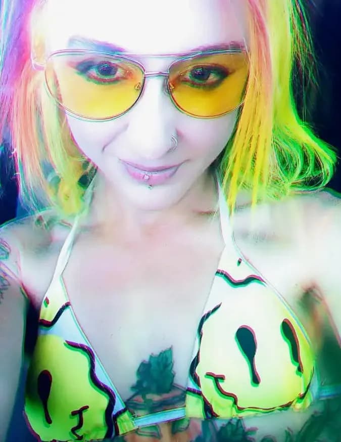 Dolly Devilishhh image