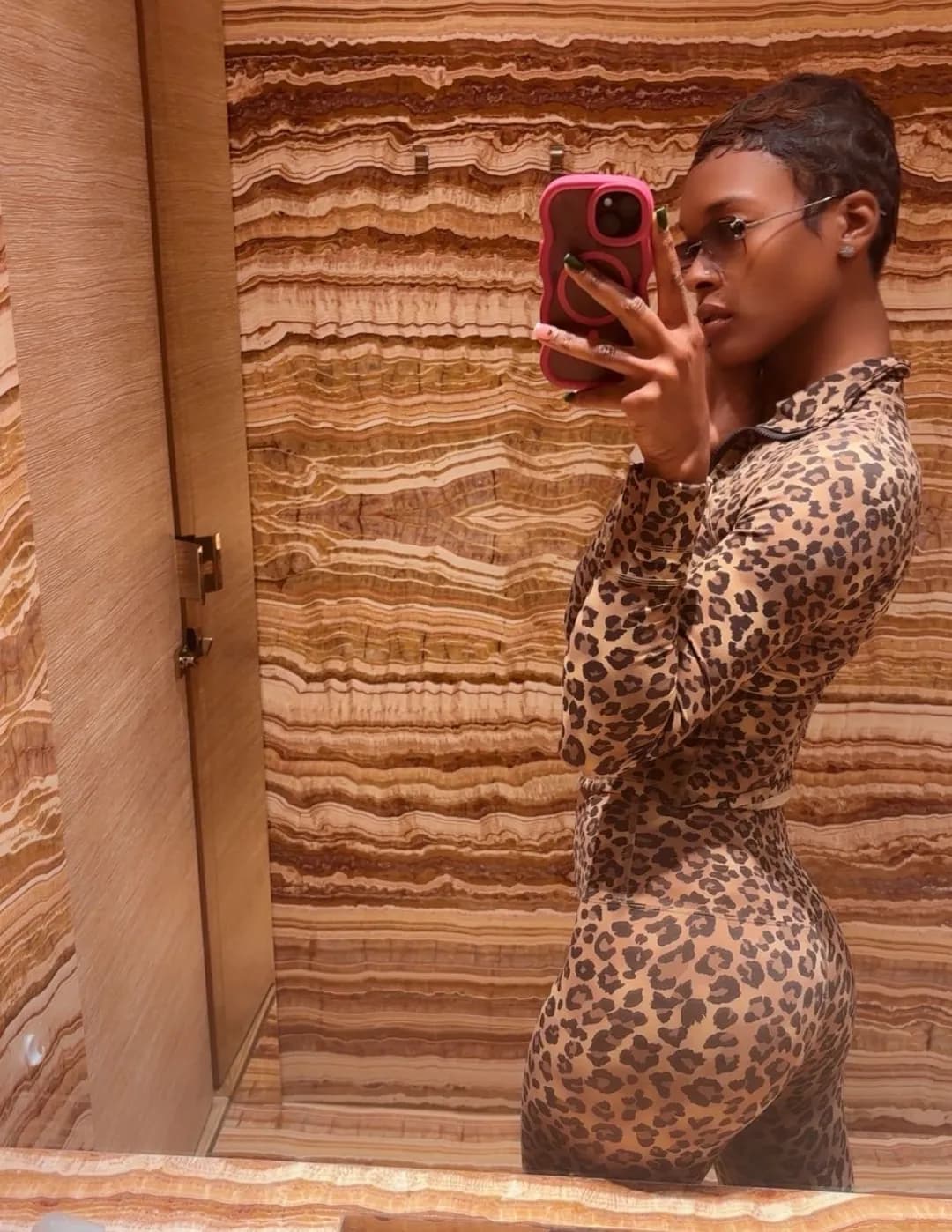 Shardai Webb image