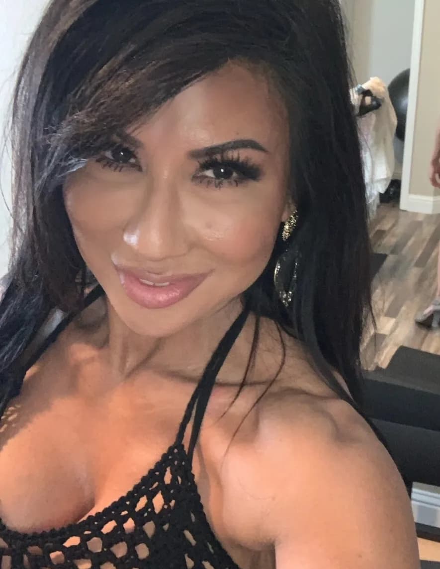 DeBara Graves image